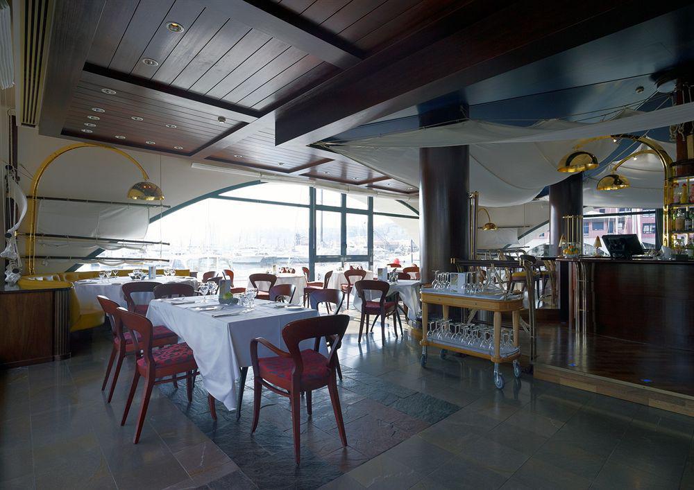 Nh Collection Genova Marina Hotel Restaurant foto